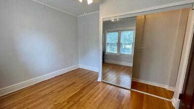 5454 W Berteau Ave-Unit -1 in Chicago, IL - Building Photo - Building Photo