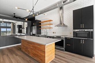 2124 E 6th St in Austin, TX - Building Photo - Building Photo