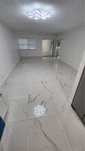 3301 Spanish Moss Ter, Unit 202 in Lauderhill, FL - Foto de edificio - Building Photo