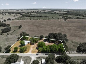 198 County Rd 483 in Lott, TX - Building Photo - Building Photo