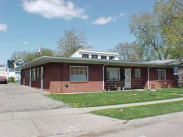 Cadillac Square Apartments