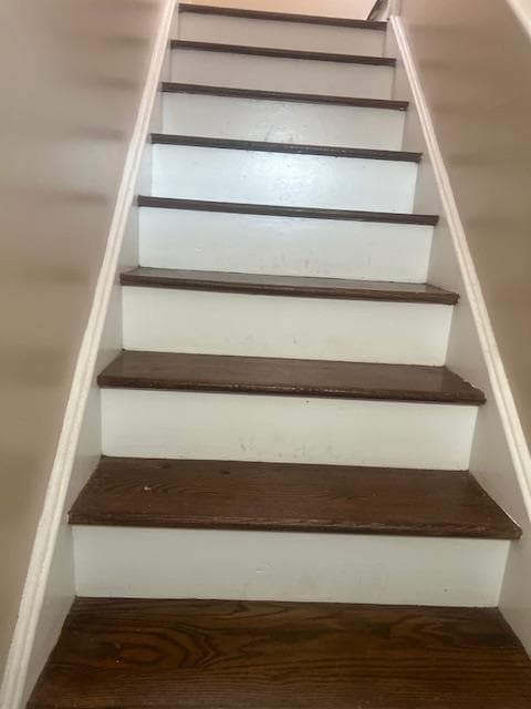 105 Evergreen St in Bayonne, NJ - Building Photo - Building Photo