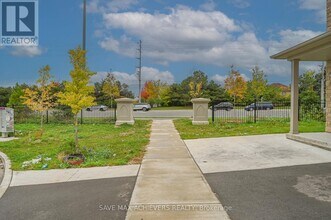 4 Hashmi Pl in Brampton, ON - Building Photo - Building Photo