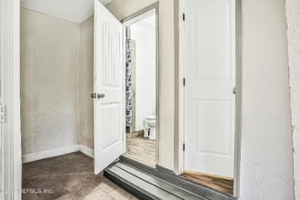 8036 Mattox Ave in Jacksonville, FL - Building Photo - Building Photo