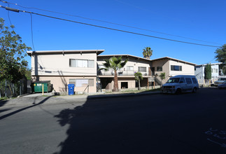 10407 Mount Gleason Ave in Sunland, CA - Building Photo - Building Photo