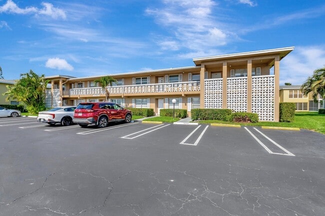 1131 Violet Terrace in Delray Beach, FL - Building Photo - Building Photo