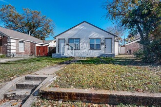 1534 Whitaker Ave in Dallas, TX - Building Photo - Building Photo