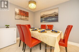 71 Vanier Dr in Kitchener, ON - Building Photo - Building Photo