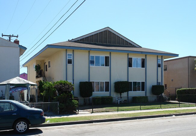 214 Canterbury Way in Oxnard, CA - Foto de edificio - Building Photo