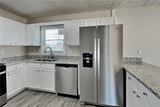 42 Breckenridge Dr in Powder Springs, GA - Building Photo - Building Photo