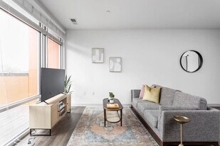 747 N College Ave in Indianapolis, IN - Building Photo