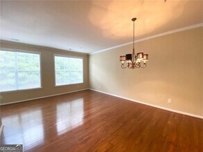 4668 Creekside Villas Way in Smyrna, GA - Building Photo - Building Photo