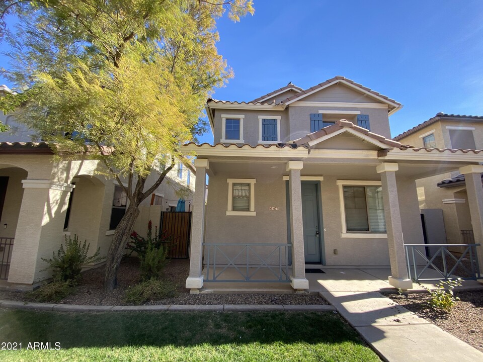 1677 E Elgin St in Gilbert, AZ - Building Photo