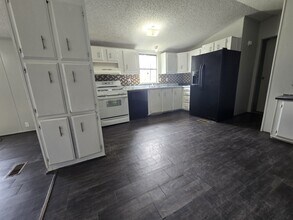 1449 Beach Airport Rd in Conroe, TX - Building Photo - Building Photo