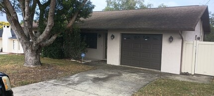 6001 Waycross Dr in Spring Hill, FL - Building Photo - Building Photo