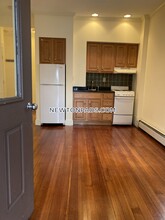457 Centre St in Newton, MA - Building Photo - Building Photo