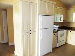 2850 Palmwood Terrace-Unit -P-230 in Boca Raton, FL - Building Photo - Building Photo