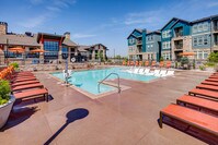 Building Photo - Windsor at Pinehurst Apartamentos in Denver, Colorado