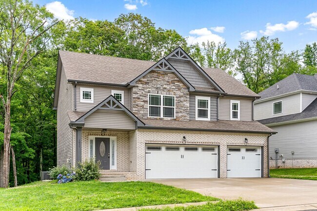 1037 Brightwood Ct in Clarksville, TN - Building Photo - Building Photo