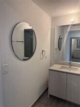 1010 Brickell Ave, Unit 2510 in Miami, FL - Building Photo - Building Photo