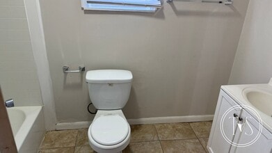 807 Bowden St in Savannah, GA - Building Photo - Building Photo