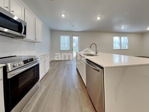 1529 Aquamarine Dr in Loganville, GA - Building Photo - Building Photo