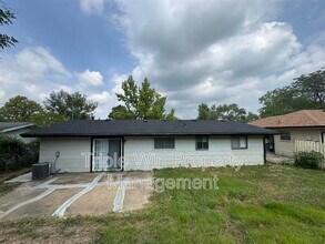 2014 Wilbert Dr in St. Louis, MO - Building Photo - Building Photo