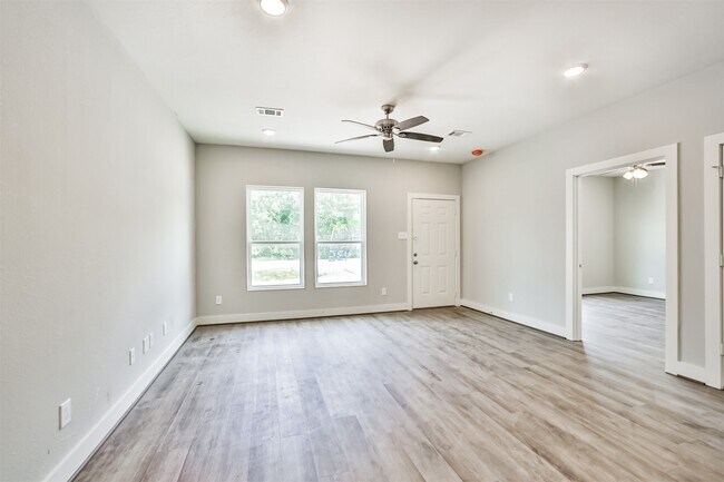 420 Ave B in La Marque, TX - Building Photo - Building Photo