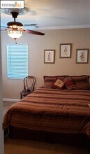 223 California Ave in Pittsburg, CA - Foto de edificio - Building Photo