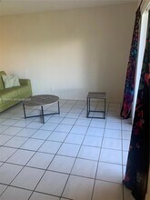 10009 Winding Lake Rd, Unit 106 in Sunrise, FL - Foto de edificio - Building Photo