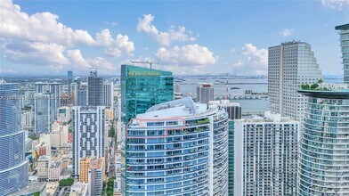 200 Biscayne Blvd Way in Miami, FL - Building Photo - Building Photo