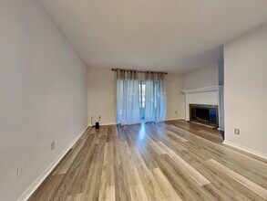 111 E 1st St in Jacksonville, FL - Building Photo - Building Photo