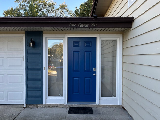 21W185 22nd St in Lombard, IL - Building Photo - Building Photo