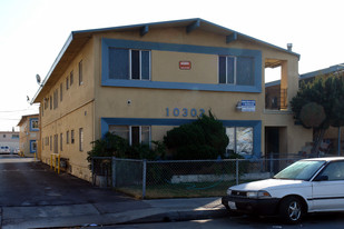 10302-6 Felton Ave. in Inglewood, CA - Building Photo