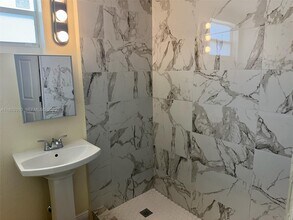 17625 SW 160th Ave in Miami, FL - Building Photo - Building Photo