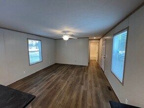 23420 Harned St in Warren, MI - Building Photo - Building Photo