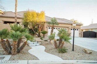 5527 Breecher Ave in Las Vegas, NV - Building Photo - Building Photo