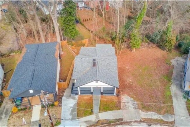 property at 1013 Ashby Ter NW