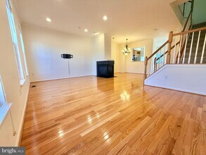 9710 Washingtonian Blvd in Gaithersburg, MD - Building Photo - Building Photo