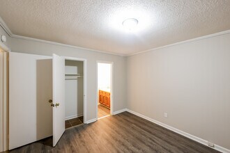 912 Burnt Pine Dr in Alabaster, AL - Building Photo - Building Photo