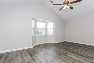 3544 Quiet Creek Ct SW in Marietta, GA - Building Photo - Building Photo