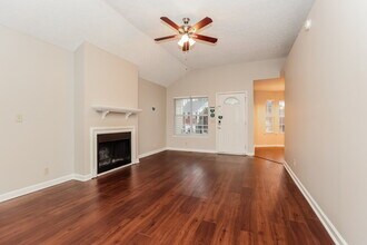 4020 Calumet Dr in Nashville, TN - Foto de edificio - Building Photo