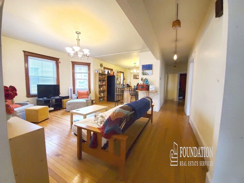 331 Faneuil St, Unit 1 in Boston, MA - Building Photo
