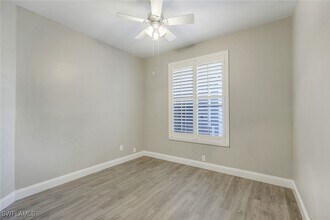 9150 Southmont Cove in Ft. Myers, FL - Foto de edificio - Building Photo