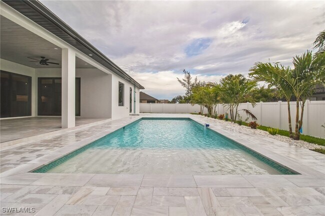 123 SW 35th Ave in Cape Coral, FL - Building Photo - Building Photo