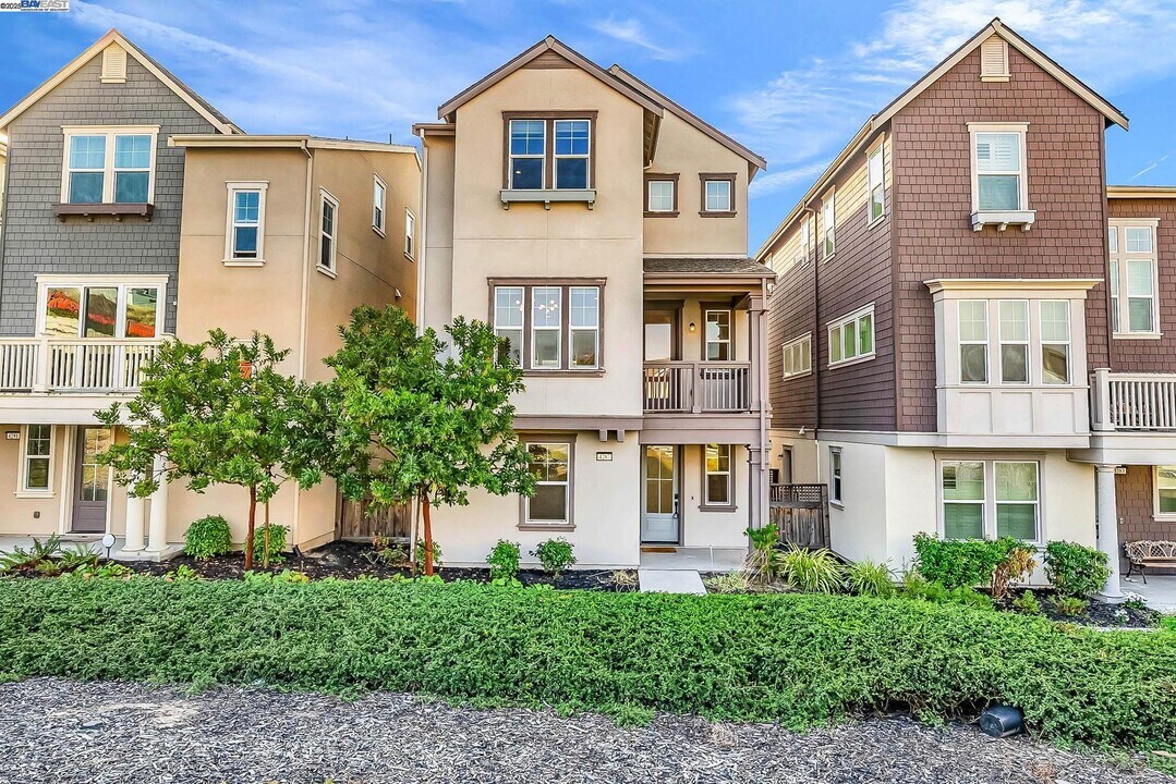 4287 Loyalton Rd in Dublin, CA - Building Photo