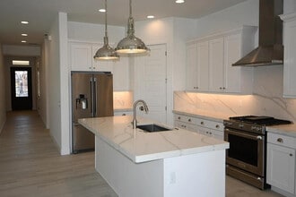 820 E Ashurst Dr in Phoenix, AZ - Building Photo - Building Photo