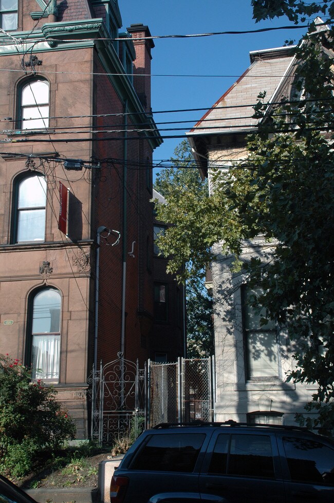 1524 N 16th St in Philadelphia, PA - Building Photo - Building Photo