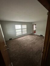 6338 Nicollet Ave in Richfield, MN - Foto de edificio - Building Photo