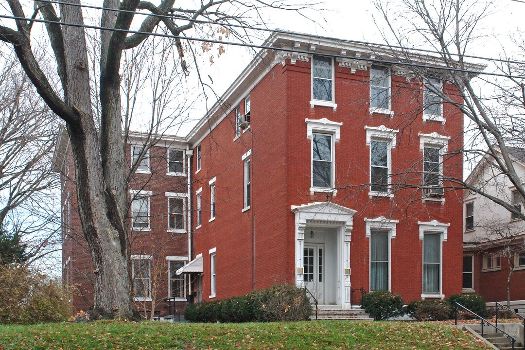 1731 Edenside Ave in Louisville, KY - Foto de edificio